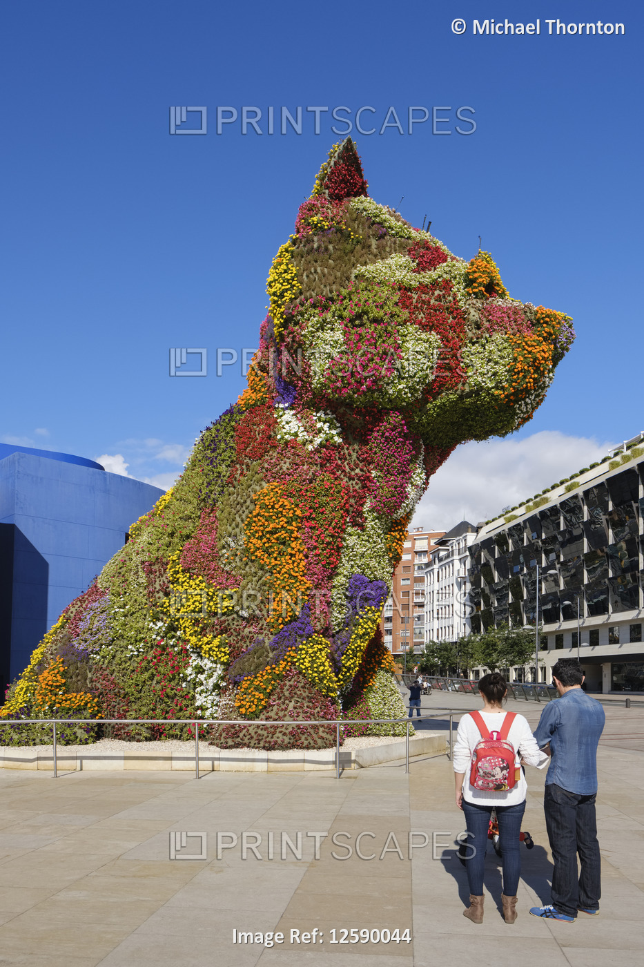 The Puppy by Jeff Koons, Guggenheim Museum, Bilbao, Vizcaya, Pais Vasco, Spain,